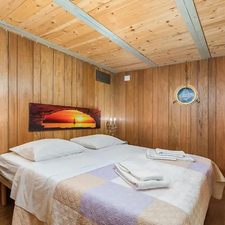 Apartament Lungomare Cres