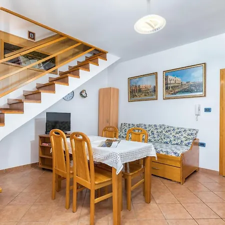 Lungomare Apartman Cres