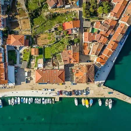 Lungomare Cres