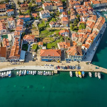 Lungomare Cres